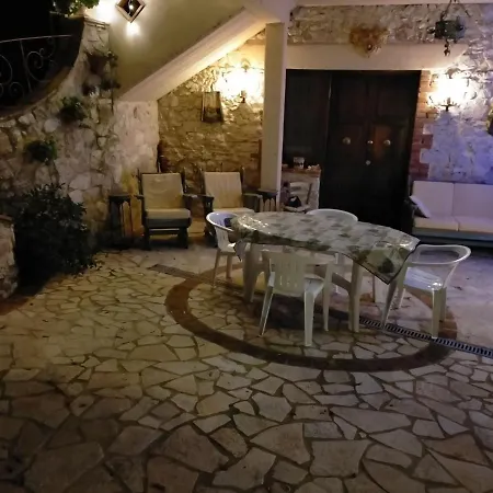 דירה Quaint In With Garden Stroncone